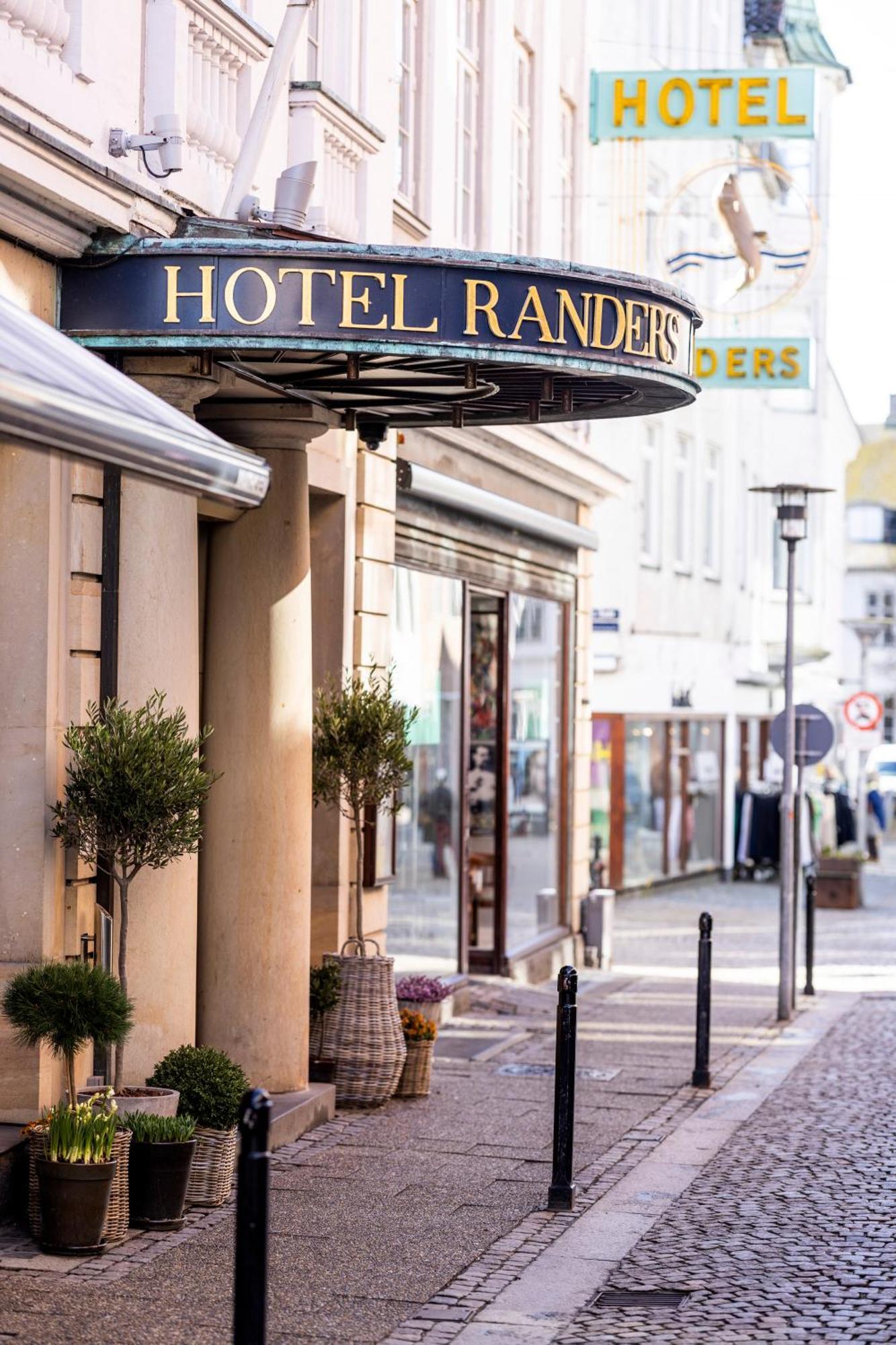 Hotel Раннерс Экстерьер фото