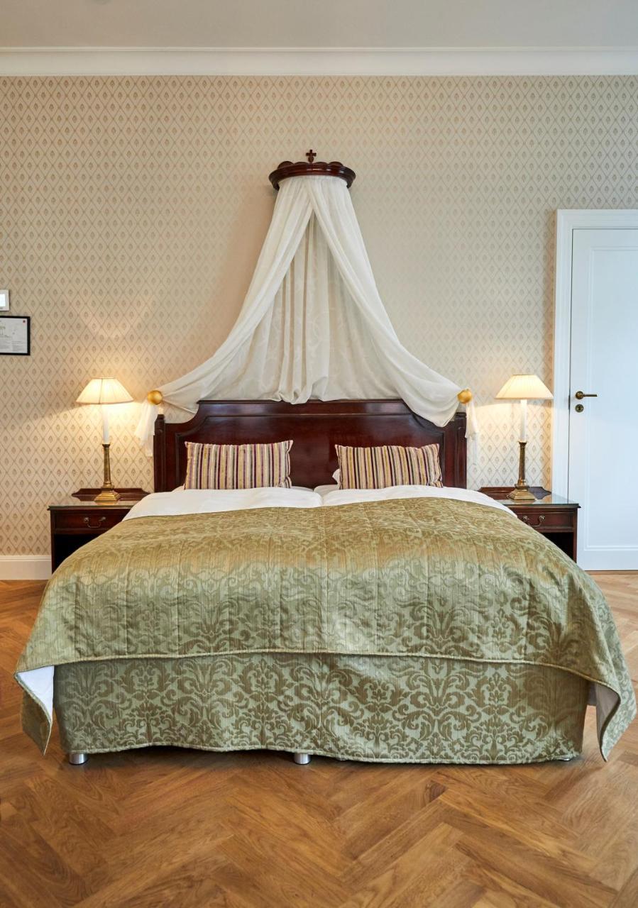 Hotel Раннерс Экстерьер фото